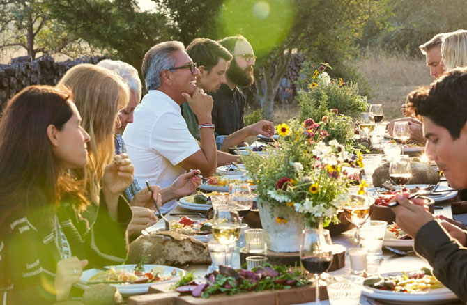 Group of people enjoying private dining in Loraloma Club at Hill Country